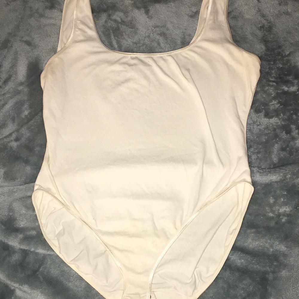 🚫SOLD🚫 Ann Taylor Bodysuit